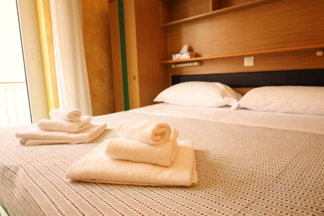 לאווניה Albergo Stella Di Mare מראה חיצוני תמונה