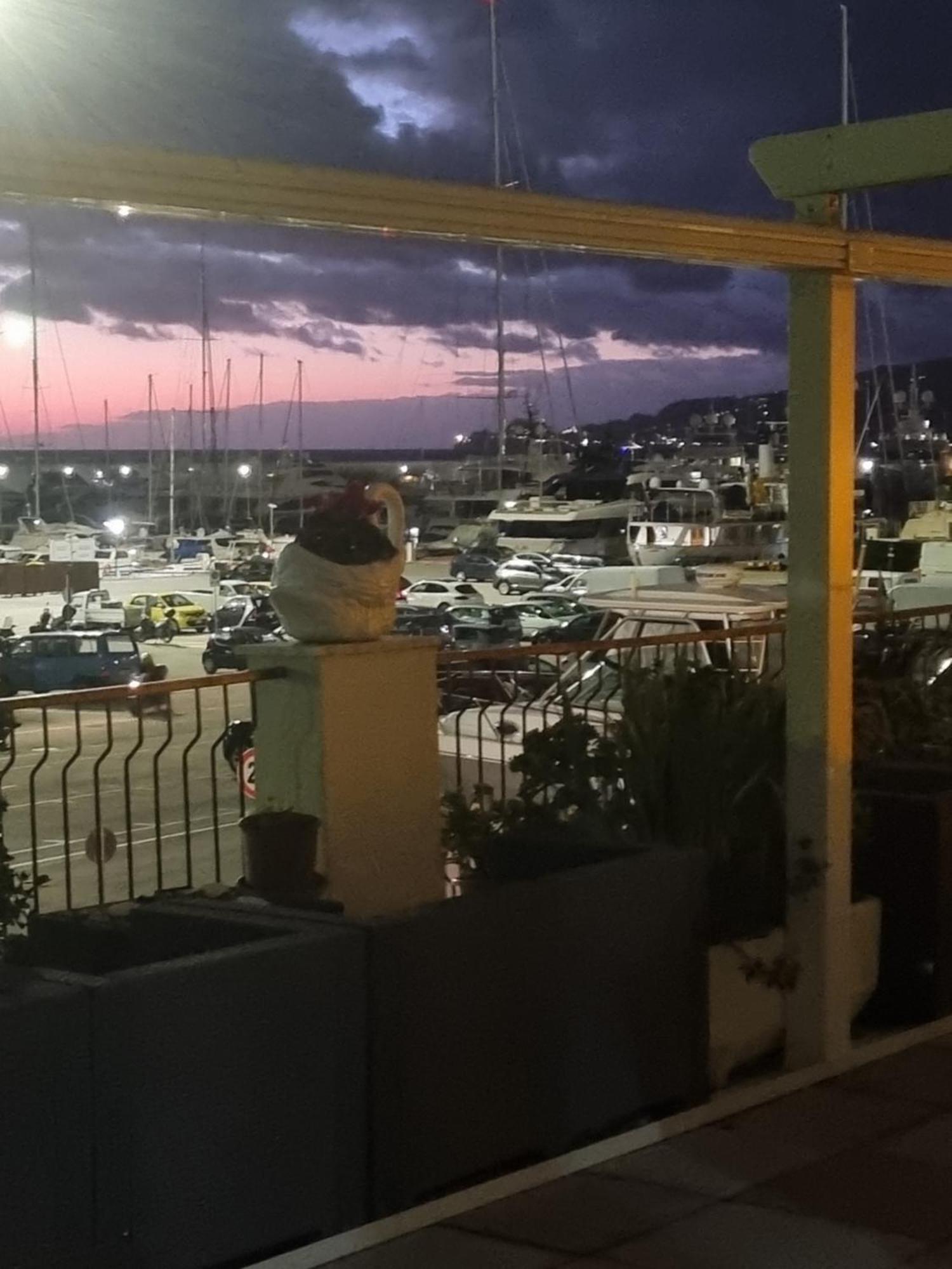 לאווניה Albergo Stella Di Mare מראה חיצוני תמונה